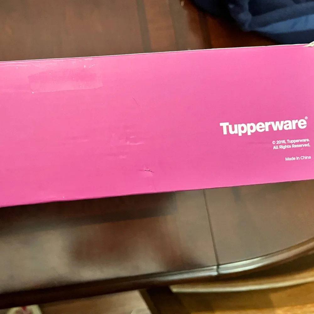 TUPPERWARE MicroPro Grill In Canyon Blue Microwave Grill NEW